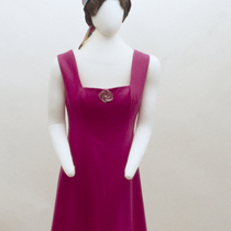 Shocking pink minidress: Photo 1
