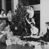 Christmas decorations and festivities, 1954-1955