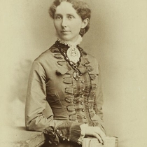 Mary Rippon portraits 1882-1906: Photo 1
