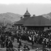 Spanish American War Company H at the depot departing for the War, 1898 April 28: Photo 2 (S-2584)