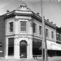 First location of the Mercantile Bank and Trust Co