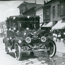 1919 Silver Jubilee: automobiles and trucks: Photo 3