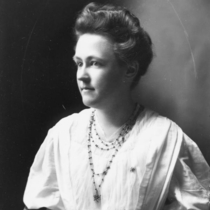 Clara L. Alden portraits [between 1908 and 1913]: Photo 3