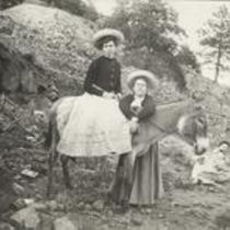 Bernard & Grace (Hoover) Meyring virtual photograph collection