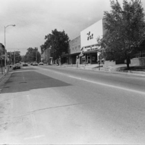 Street views in business areas of Boulder: Photo 4