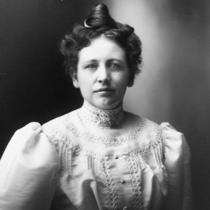 Annie S. Adams portrait [ca. 1906]