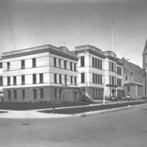 Sacred Heart School exterior photograph, 1928