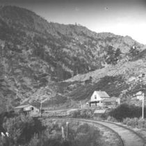 Buildings toll house in the lower canyon: Photo 1 (S-2066)