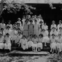 School of Missions girls groups: Photo 3