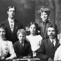 Chandler C. Bean family portrait, [undated]