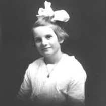 Mrs. Levi Allen and Dorris Allen portraits