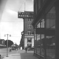 Wilson Hardware Company exterior photograph, 1925