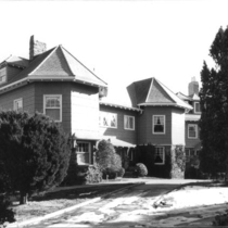 1040 Mapleton Avenue historic building inventory record