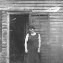 The Holman-Miller Virtual Photograph Collec tionGladys Holman Miller: Photo 2
