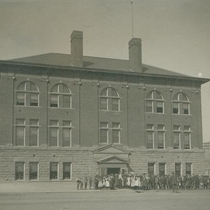 Jefferson School with students: Photo 1