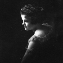 Ruth Trezise portrait