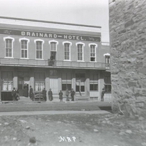 Brainard Hotel