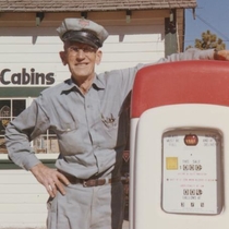 Automobile and Service Stations: Photo 10