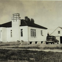 Lind Family Virtual Photograph Collection Cunning and Mouffe homes: Photo 3