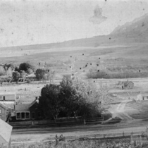 600 block of Pearl Street, looking south: Photo 3