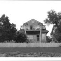 2205 Bluff Street historic building inventory record