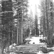 Mountain scenery: Photo 2