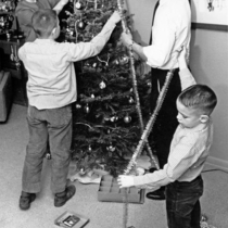 Christmas, 1964: 222-2-67 Photo 4