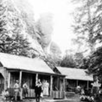 Spangler and Boynton cabins at Ferncliff