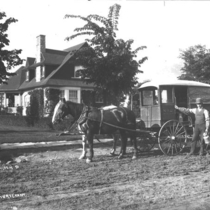 Delivery wagons dairy: Photo 1 (S-2675)