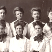 Phi Sigma Phi group portrait.