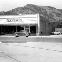 Safeway: Photo 1