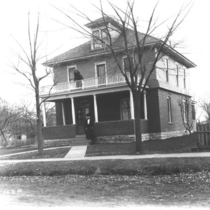 2040 Walnut Street photographs, [ca. 1910]: Photo 1 (S-353)