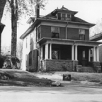 1003 Spruce Street real estate appraisal cards.