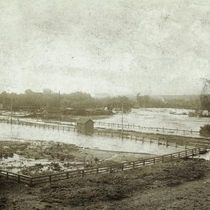 Flood of 1894 : Depot at 14th and Water Streets