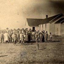 James C. and Catherine Henderson Virtual Photograph Collection School children: Photo 4