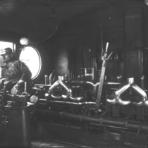 Engine of Union Pacific motor car photograph, 1912