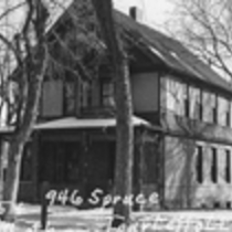 946 Spruce Street real estate appraisal card.