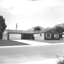 University Heights Avenue: Photo 2