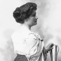 Edna Robertson portrait