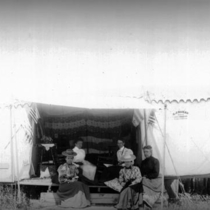 Colorado Chautauqua tents with women and children: Photo 10 (S-1256)