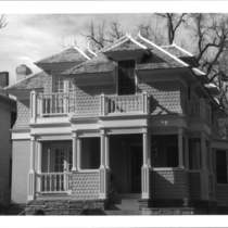 1011 Spruce Street historic building inventory record