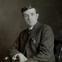 Duane Davis family virtual collection: Erlow and Grace Davis family: Photo 2