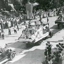 1919 Silver Jubilee: floats on parade: Photo 5