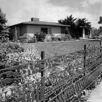 2025 Balsam Drive: Photo 4
