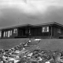 1340 Bluebell Avenue: Photo 2