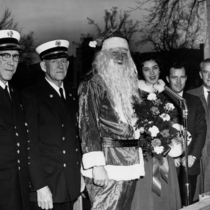 Christmas season 1960-1961: 222-2-43 Photo 1