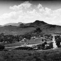 Lyons views of town: Photo 5