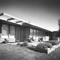 900 Dellwood Avenue: photo 2. 