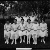 Mount Saint Gertrude Academy graduates photograph, 1922
