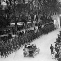 World War I Liberty Parade on Pearl Street: Photo 1